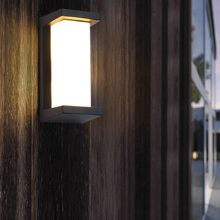 Black and White Wall Lamp
