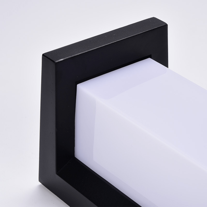 Black and White Wall Lamp