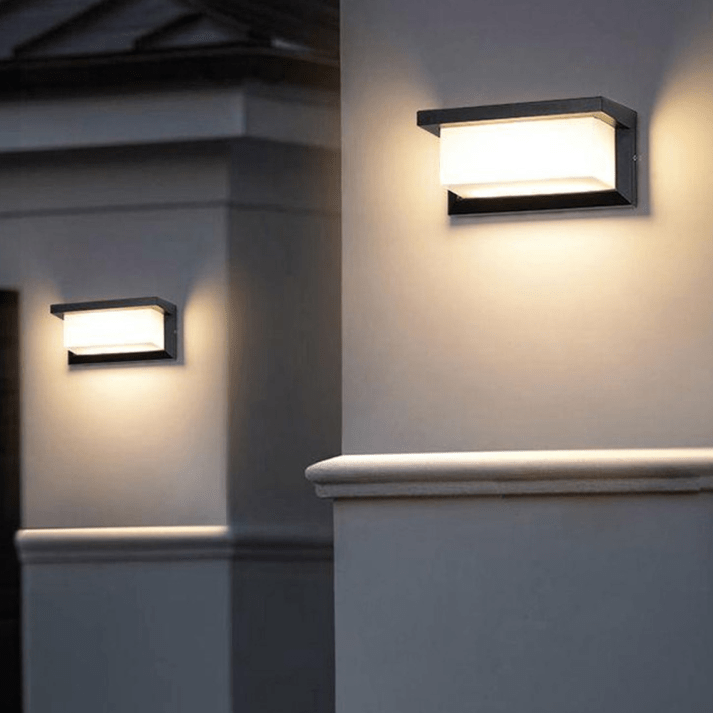 Black and White Wall Lamp