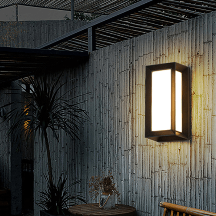 Black and White Wall Lamp