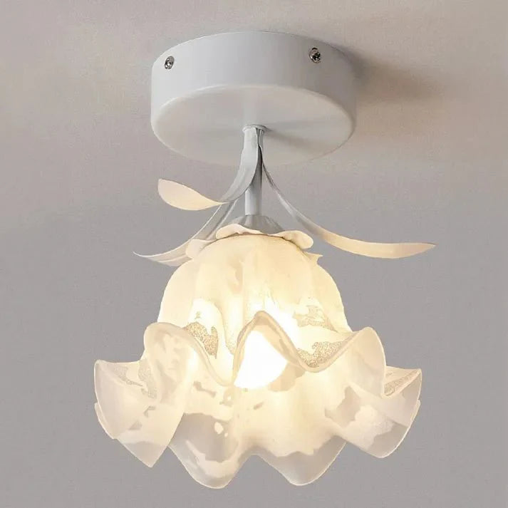 Simple Tiffany Ceiling Lamp with Mini Flowers