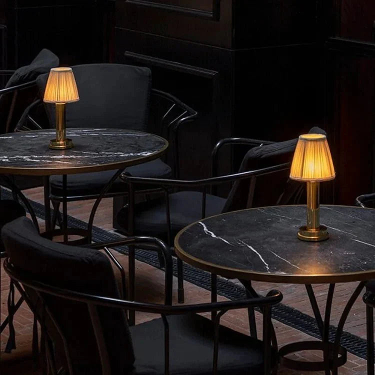 Wireless LED Metal Table Lamp