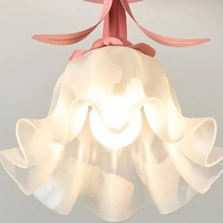 Simple Tiffany Ceiling Lamp with Mini Flowers