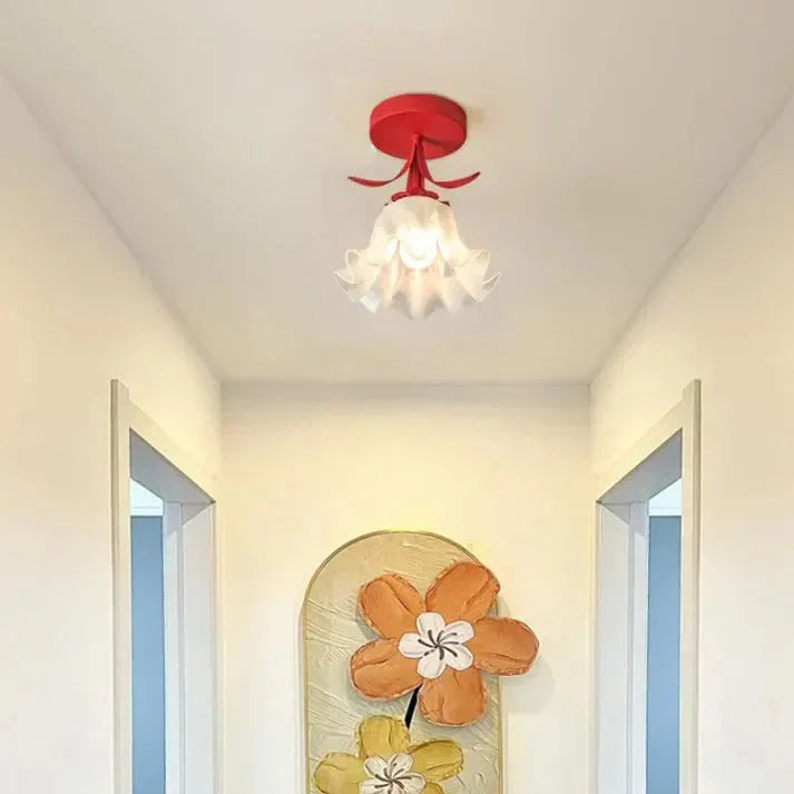 Simple Tiffany Ceiling Lamp with Mini Flowers