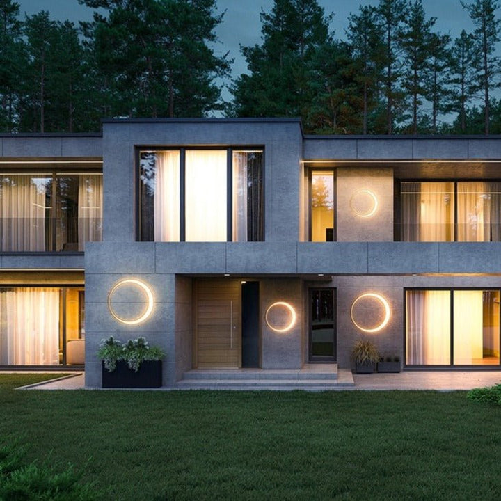 Eclipse Outdoor Wall Lamp