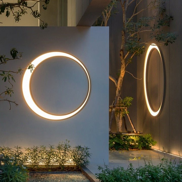 Eclipse Outdoor Wall Lamp