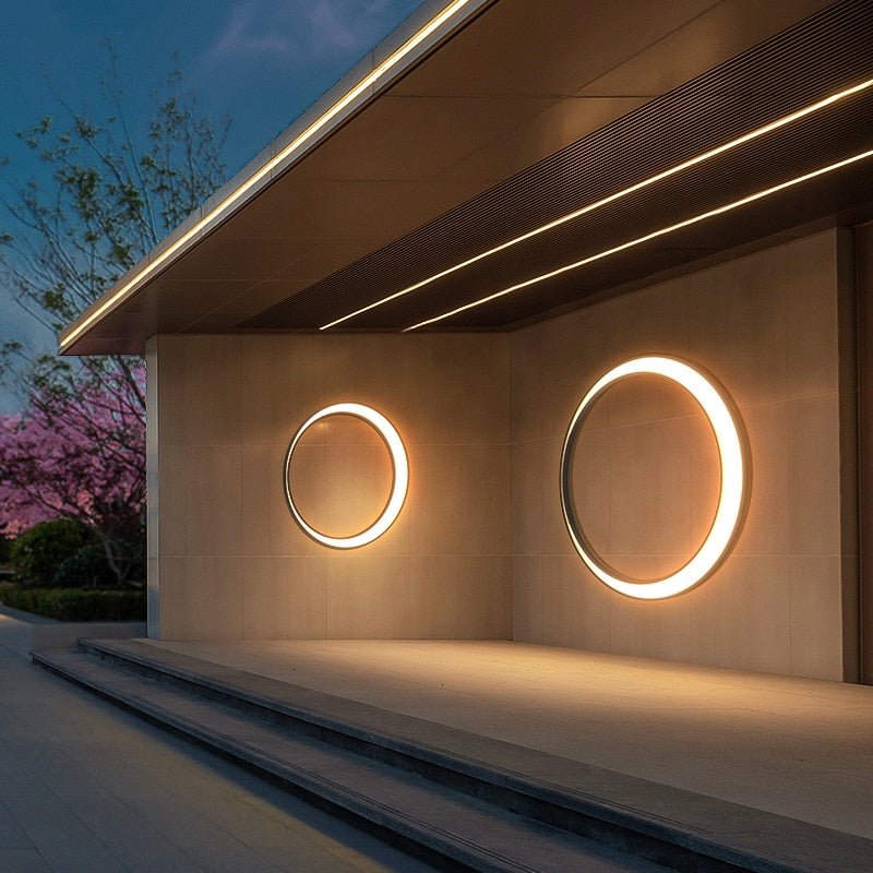 Eclipse Outdoor Wall Lamp
