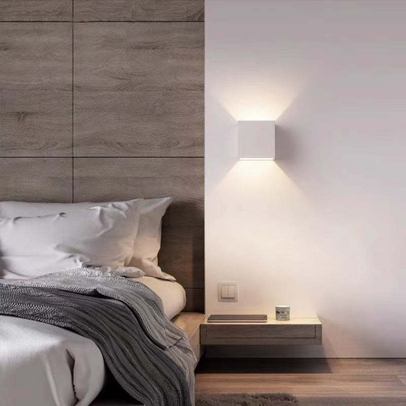 Modern Aluminum Waterproof LED Wall Lamp for Indoor and Outdoor Use