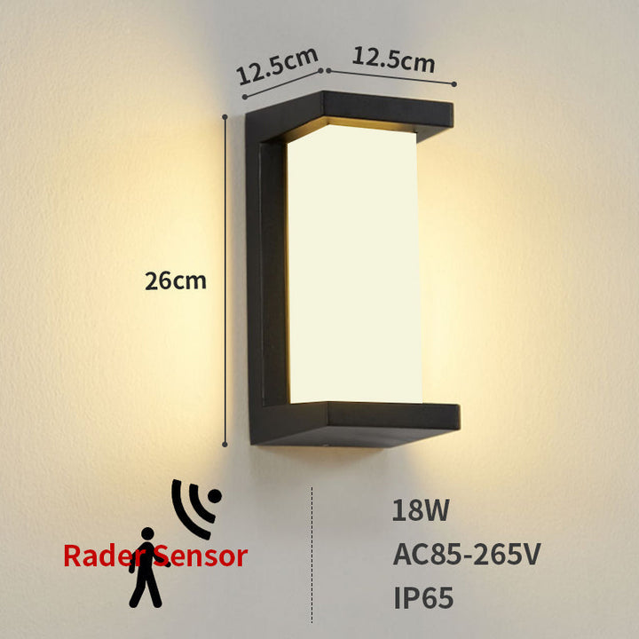 Wall lamp with motion sensor