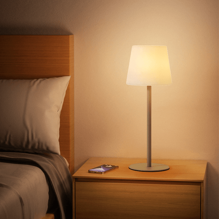 Wireless Table Lamp