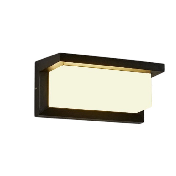 Wall lamp with motion sensor