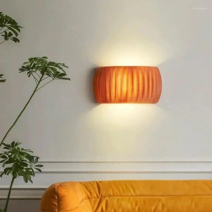 Modern Art Deco resin ribbed wall lamp