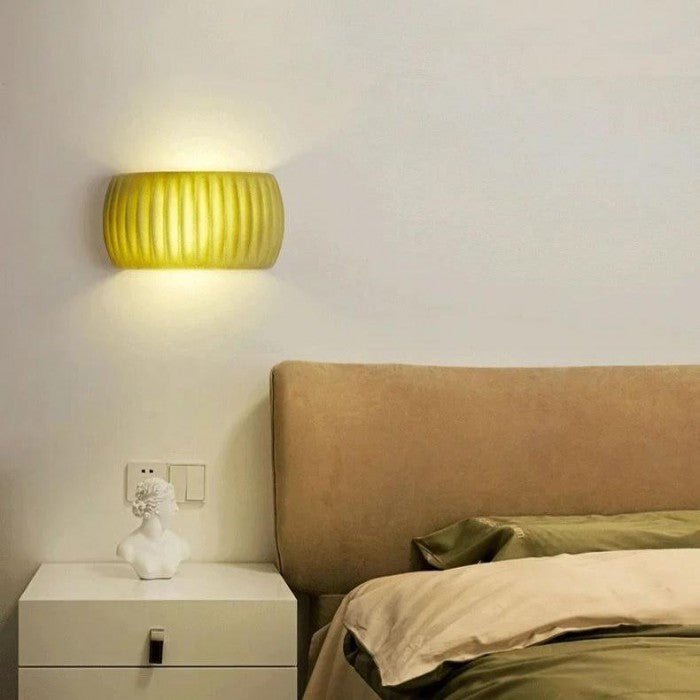 Modern Art Deco resin ribbed wall lamp