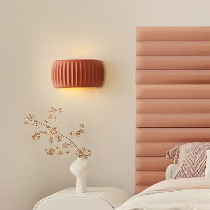 Modern Art Deco resin ribbed wall lamp
