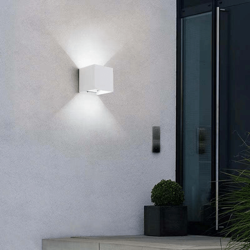 Modern Aluminum Waterproof LED Wall Lamp for Indoor and Outdoor Use