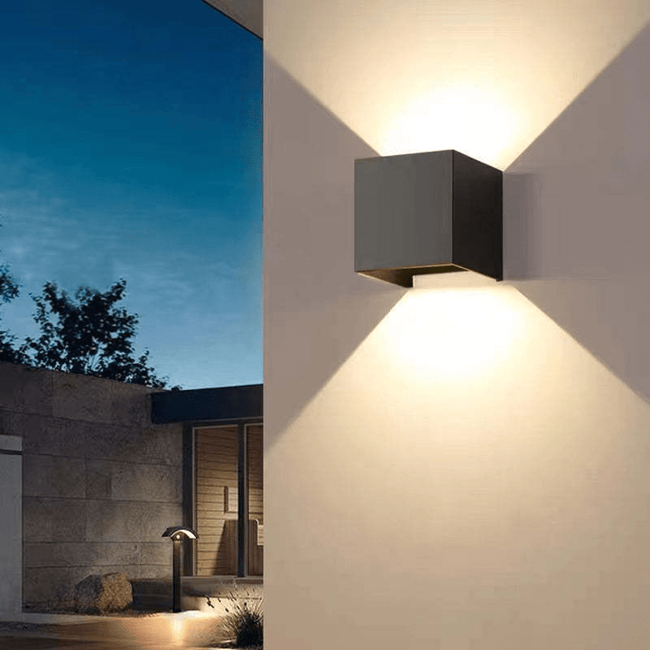 Modern Aluminum Waterproof LED Wall Lamp for Indoor and Outdoor Use