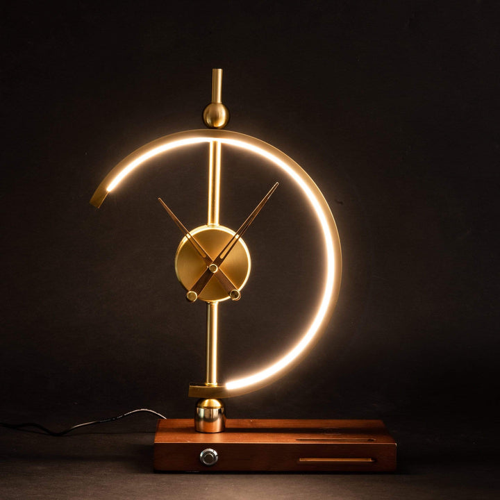 NagoyaLight™ | Luxe Lamp Clock and Charger