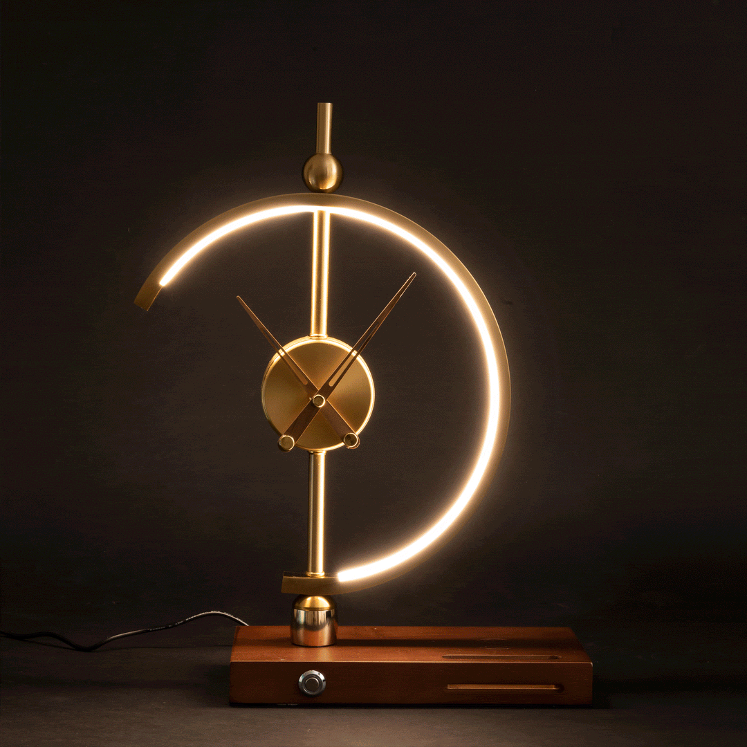 NagoyaLight™ | Luxe Lamp Clock and Charger